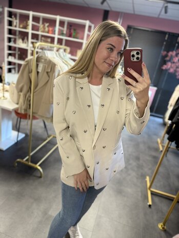 Ambika Loulou cr&eacute;me blazer met hartjes