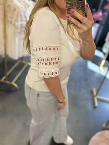 Shirt wit