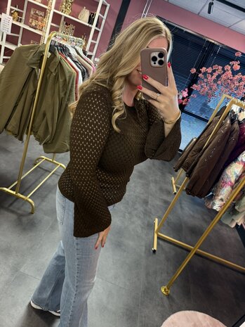 By Swan - shirt bruin met faire mouw