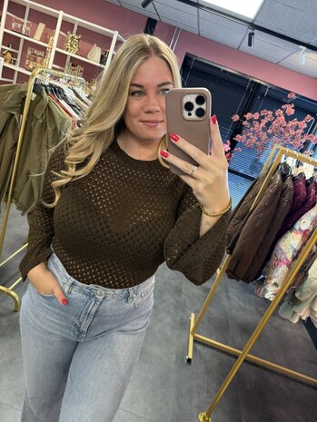 By Swan - shirt bruin met faire mouw