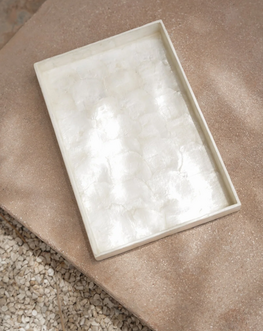 The Capiz plate - goud