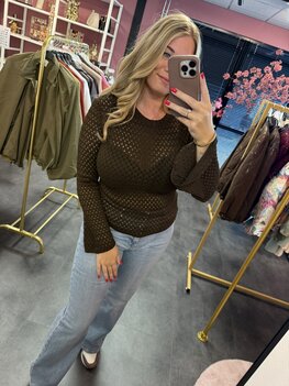 By Swan - shirt bruin met faire mouw